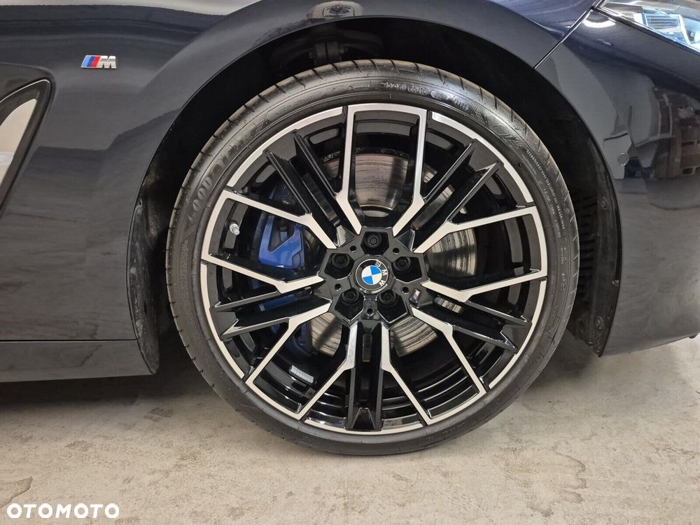 BMW Seria 8 - 11