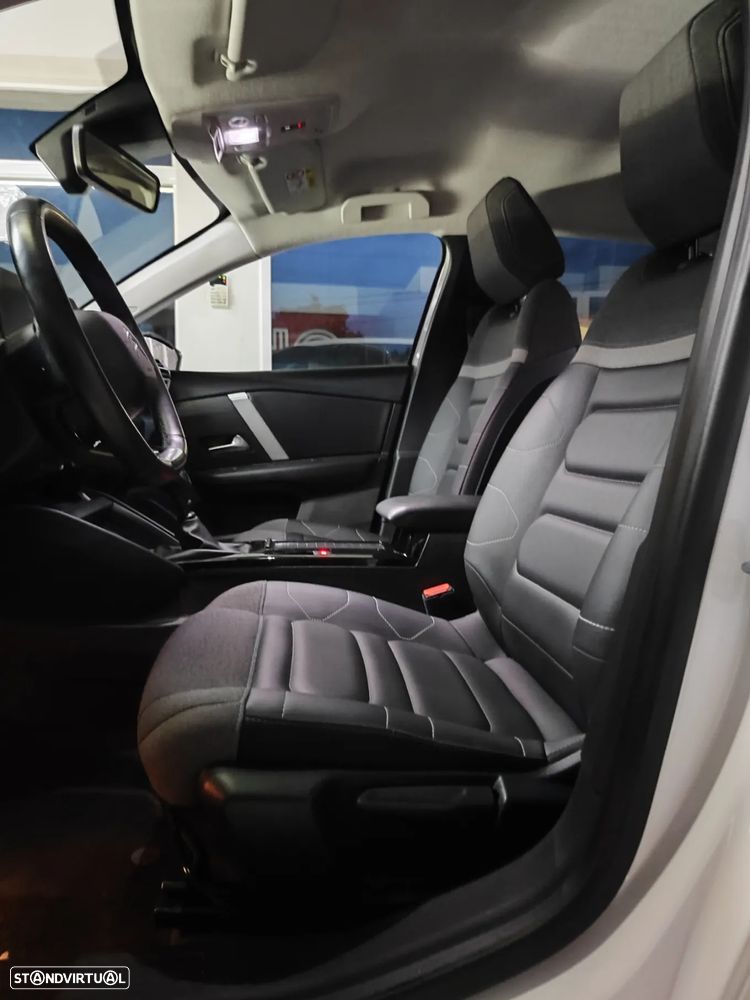 Citroën C4 1.2 PureTech Max - 26