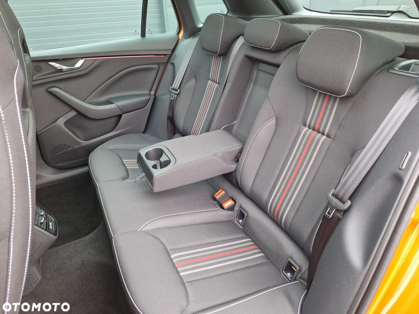 Skoda Kamiq 1.5 TSI Monte Carlo DSG - 32