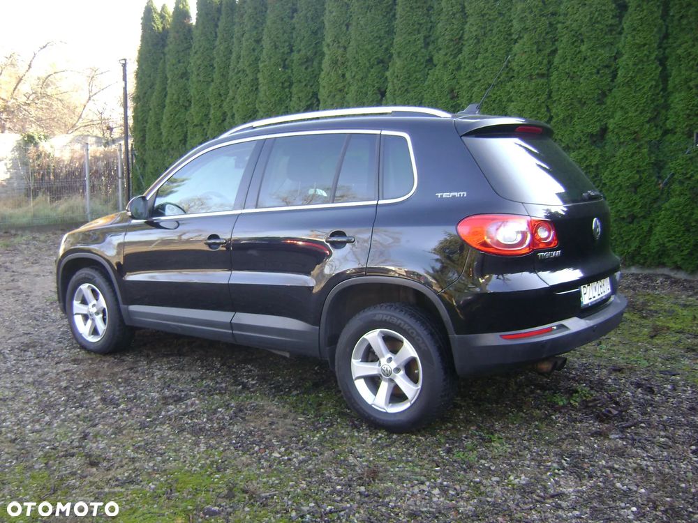 Volkswagen Tiguan - 2