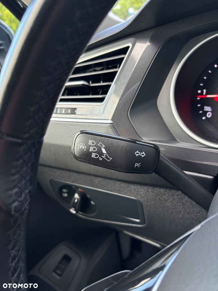 Volkswagen Tiguan 2.0 TDI SCR 4Motion DSG IQ.DRIVE - 22
