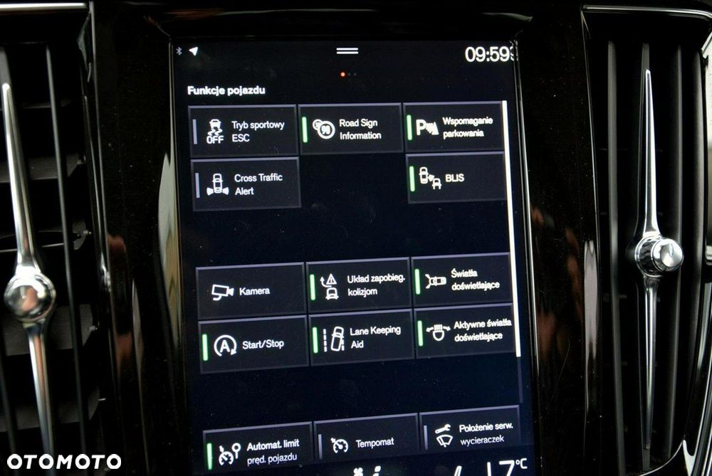 Volvo V90 D3 Momentum Pro - 28