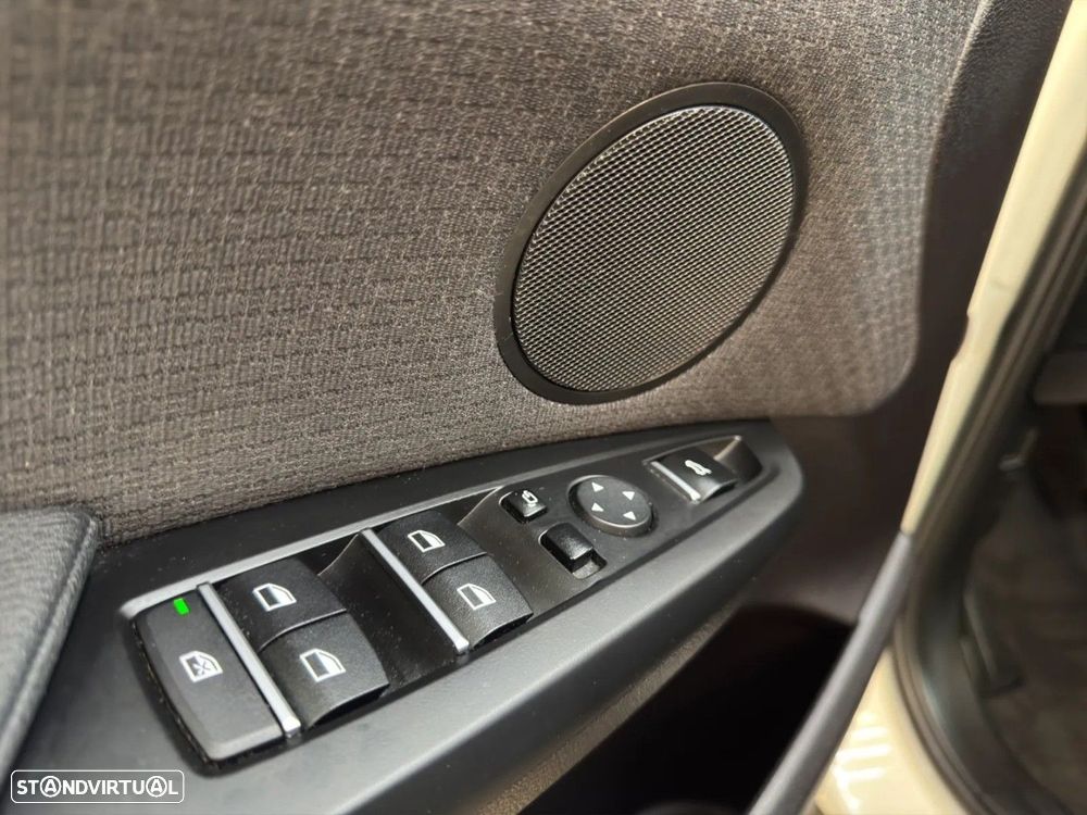 BMW X3 18 d sDrive Advantage Auto - 13