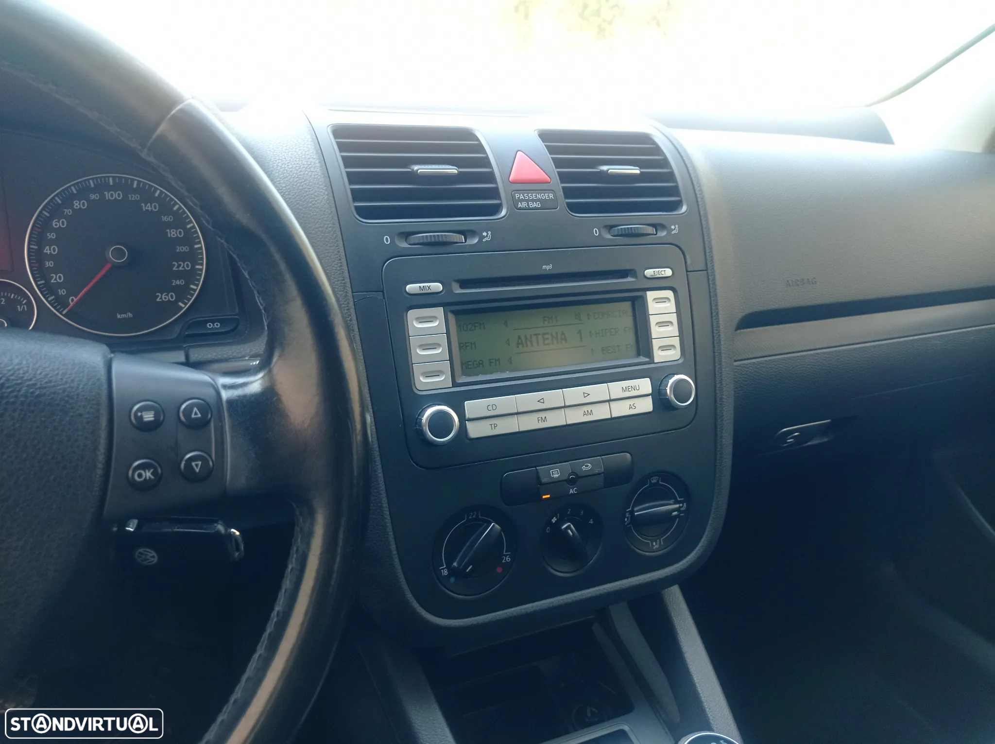 VW Golf 1.9 TDi BlueM. Trend. AC - 8