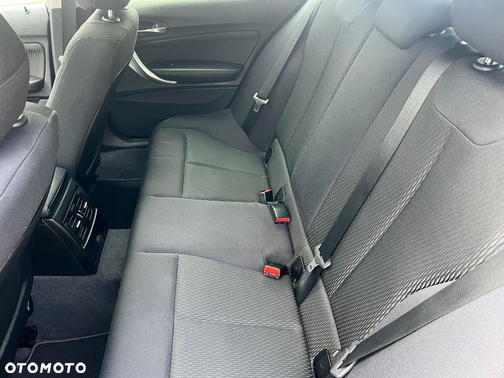 BMW Seria 1 118d - 15