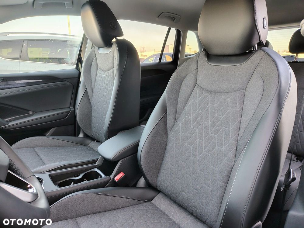 Volkswagen Tiguan - 14