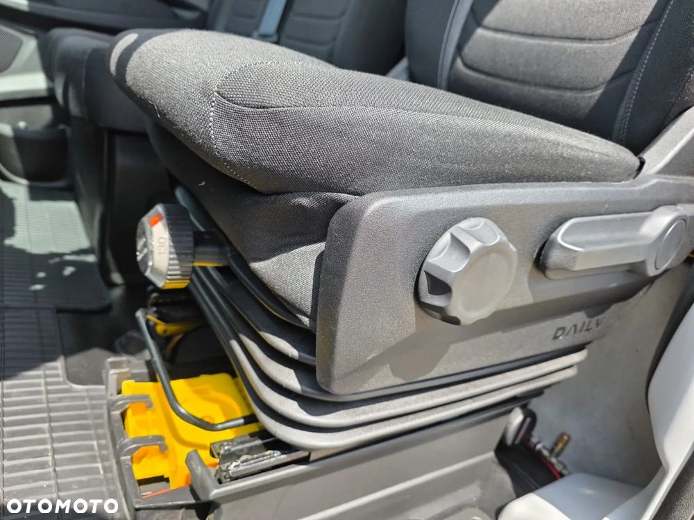 Iveco 35S18 Pomoc Drogowa Najazd Laweta Krajowy Ledy Nawigacja - 14