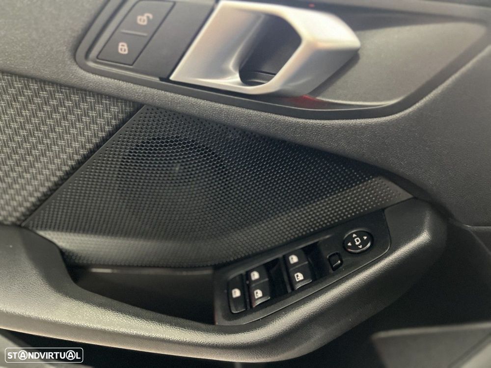 BMW 118 i Aut. Advantage - 24