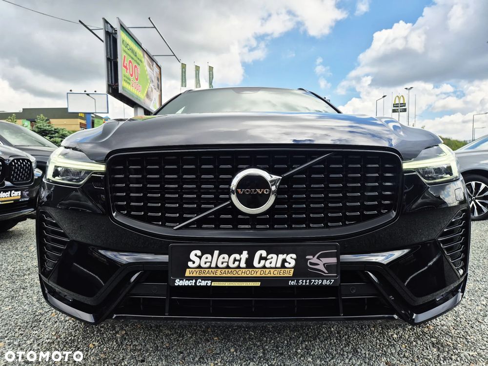 Volvo XC 60 B4 D AWD Plus Dark - 32