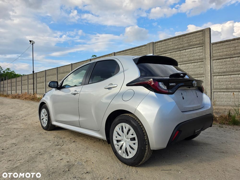 Toyota Yaris 1.5 VVT-i Comfort - 36