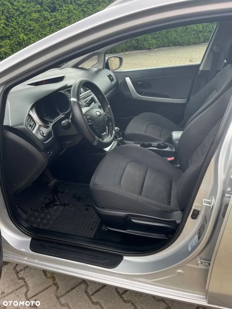 Kia Ceed Cee'd 1.4 CRDi S - 16