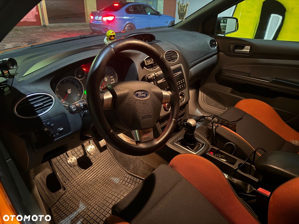 Ford Focus ST - 19