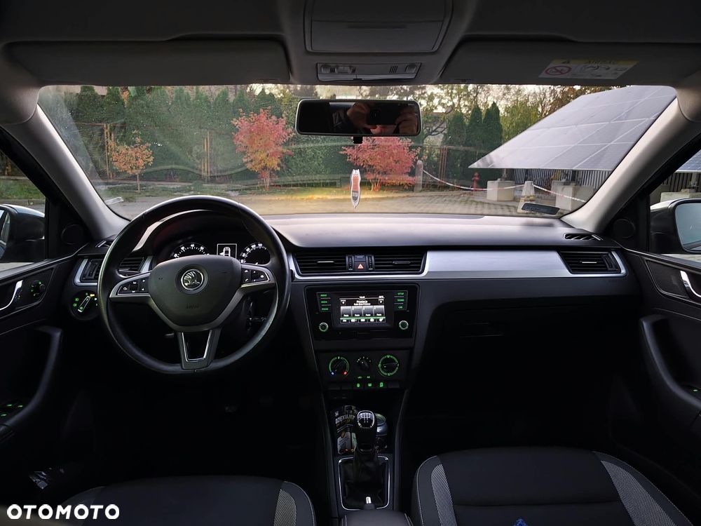 Skoda RAPID 1.2 TSI Style - 19