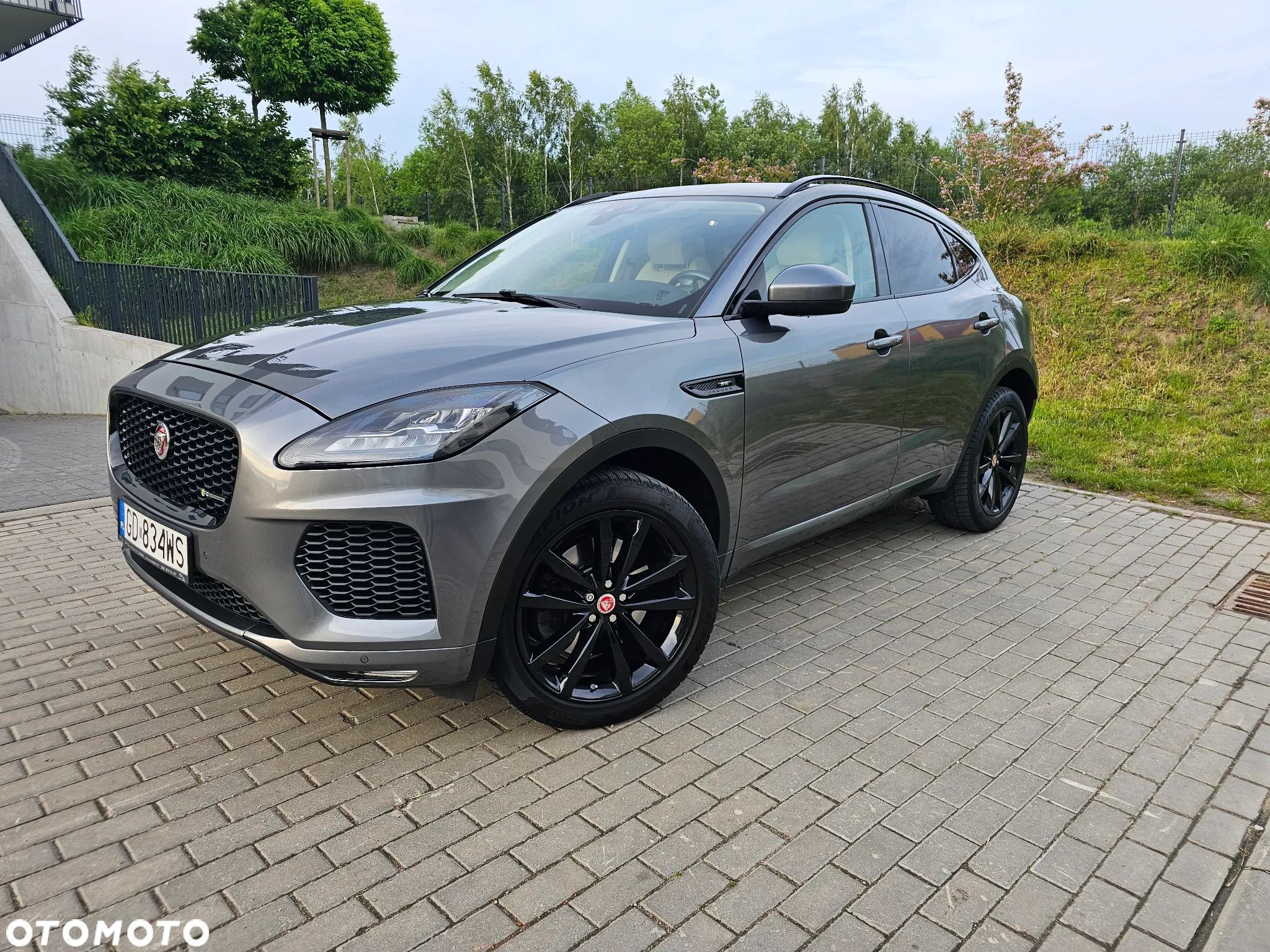 Jaguar E-Pace 2.0 i4P AWD R-Dynamic S - 1