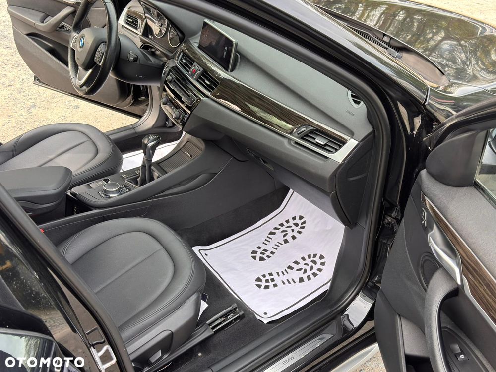 BMW X1 xDrive25i xLine - 13