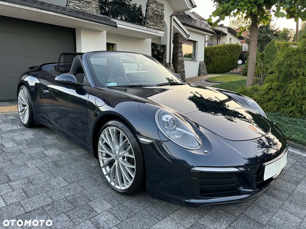 Porsche 911 Carrera - 5
