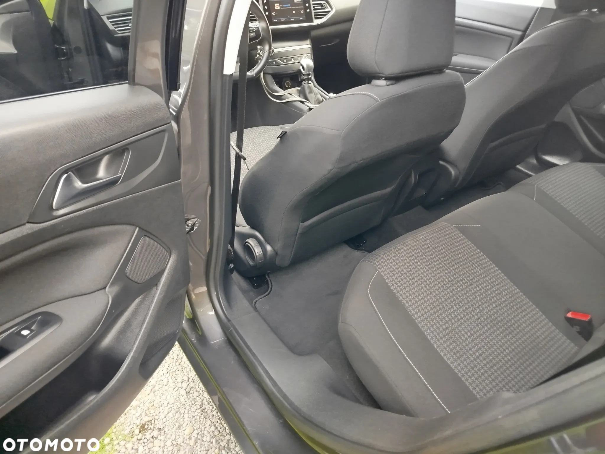 Peugeot 308 SW 1.5 BlueHDi Active S&S - 26