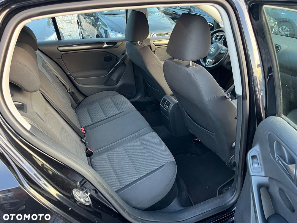 Volkswagen Golf 1.6 TDI BlueMot Comfortline - 11