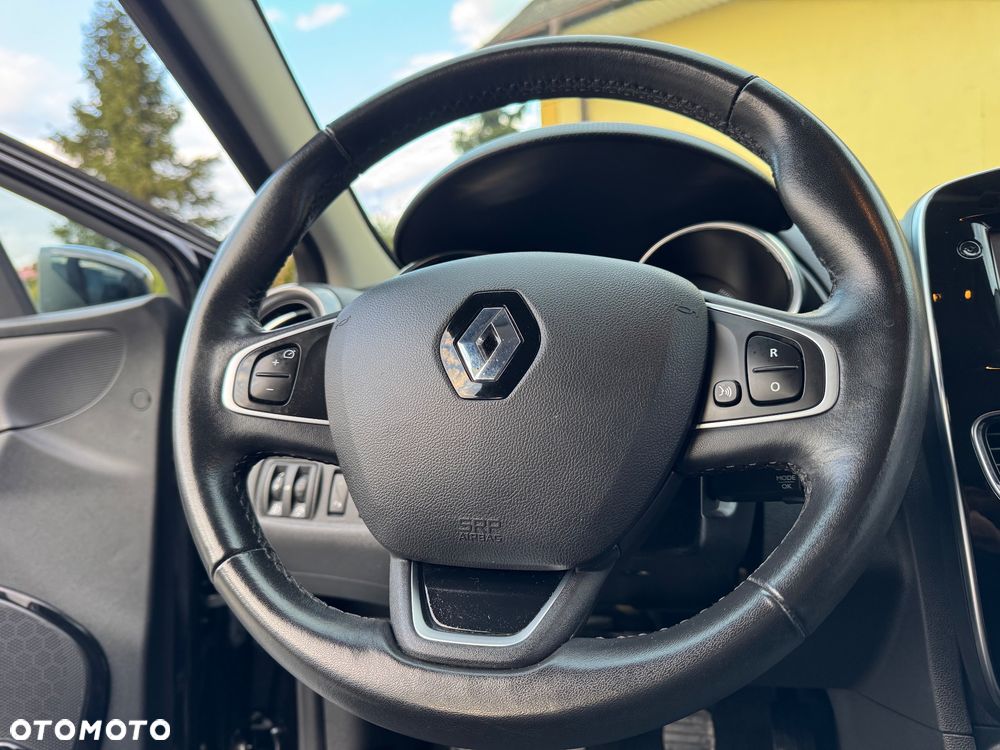 Renault Clio 1.2 16V 75 Limited - 32