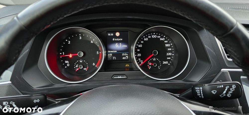 Volkswagen Tiguan - 11