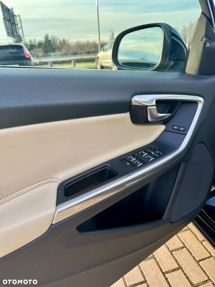 Volvo S60 T5 AWD Geartronic - 14