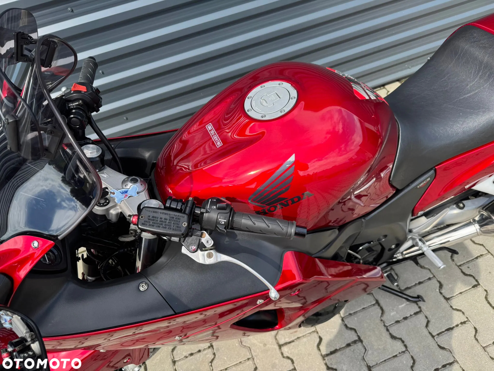Honda CBR - 12