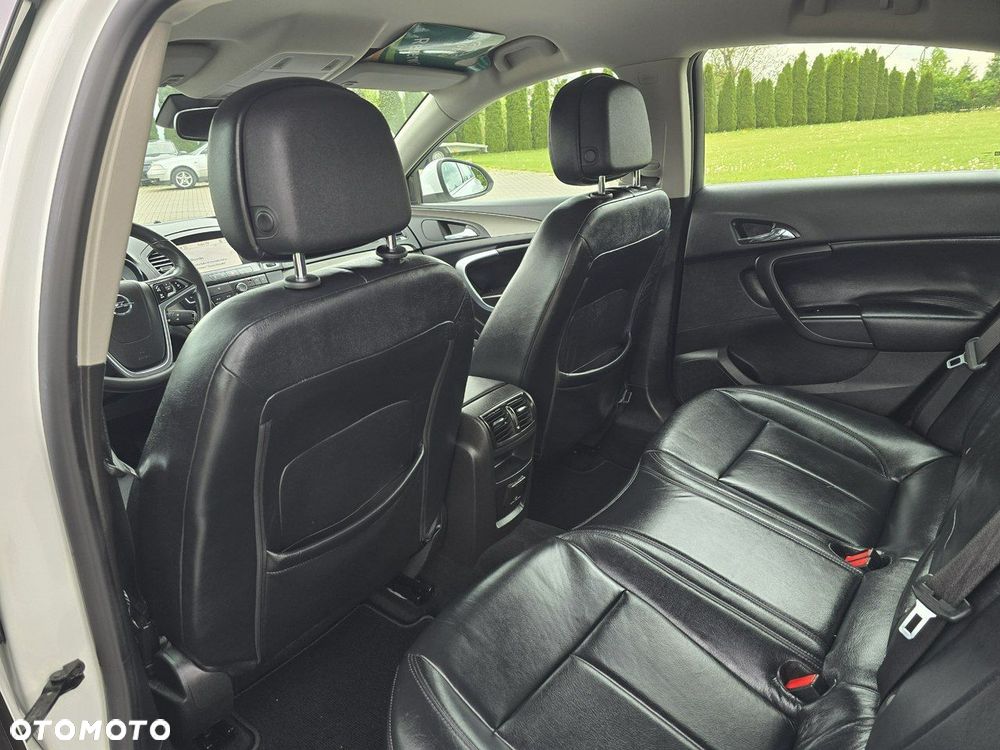 Opel Insignia - 19