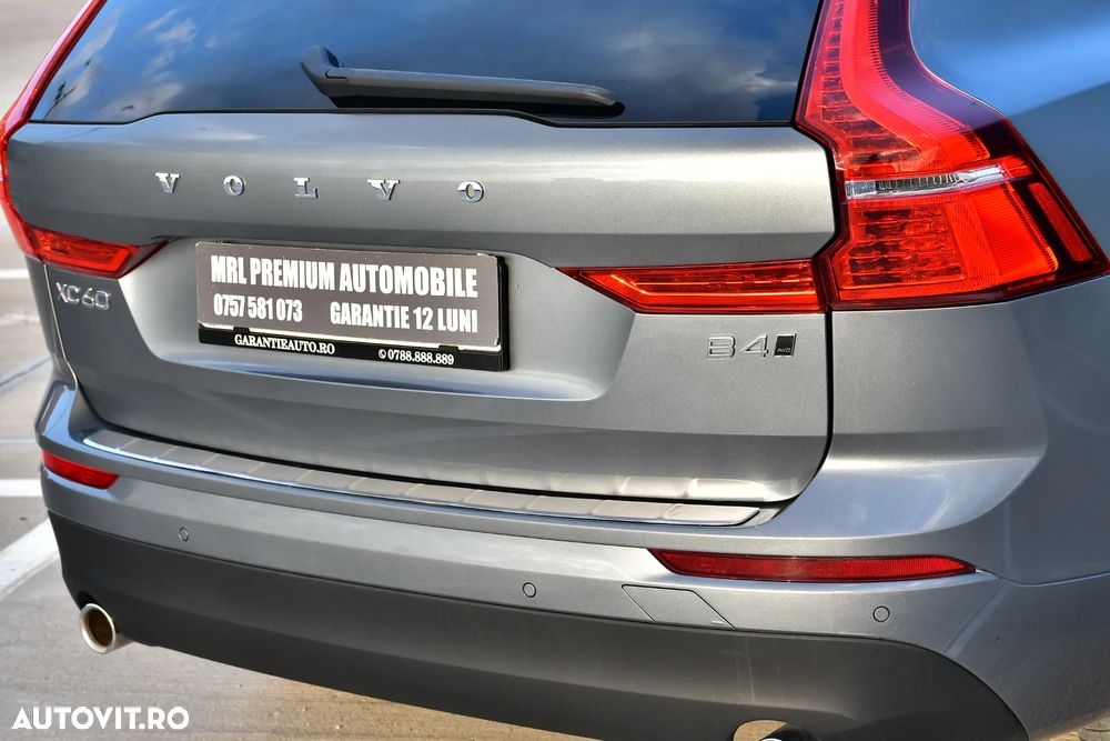 Volvo XC 60 B4 D AWD Geartronic Momentum Pro - 14