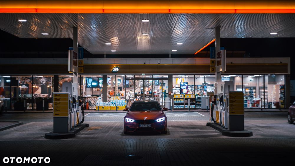 BMW M4 Coupe DKG - 16