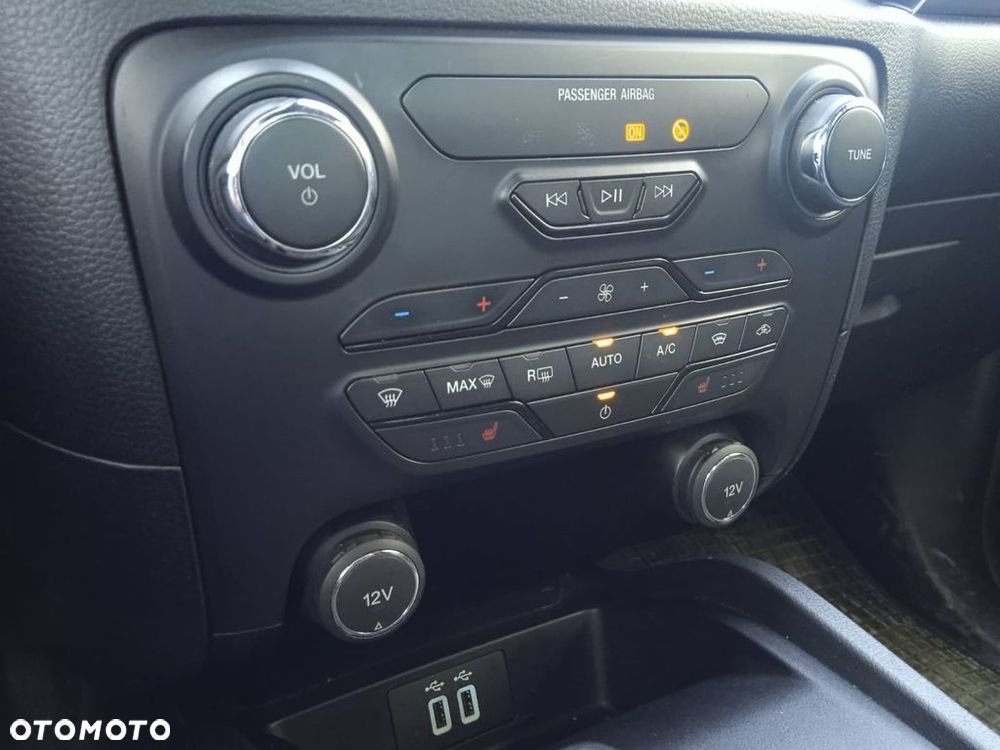 Ford Ranger 2.0 EcoBlue 4x4 DC Wildtrak - 28