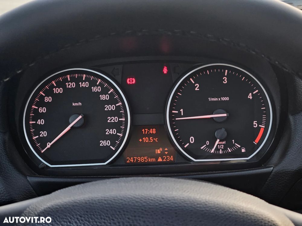 BMW Seria 1 123d - 10