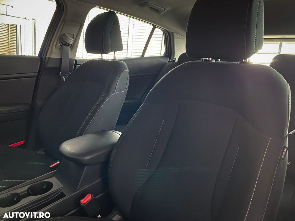 Kia Sportage 1.6 T-GDI 6MT HP 4x2 Urban - 17
