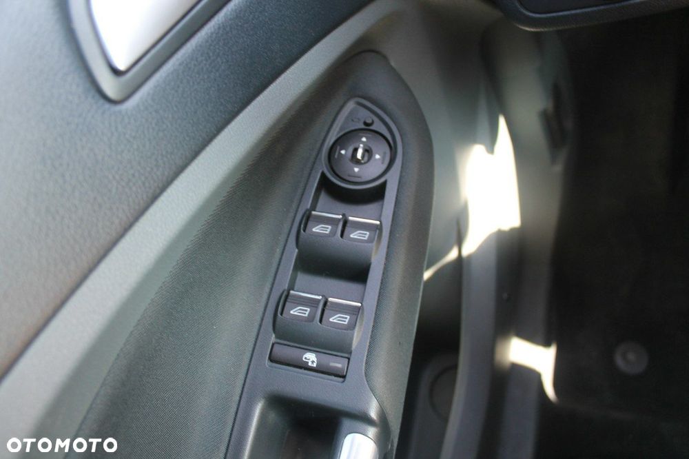 Ford Grand C-MAX - 22