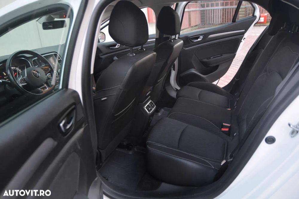 Renault Megane BLUE dCi 115 BUSINESS EDITION - 13