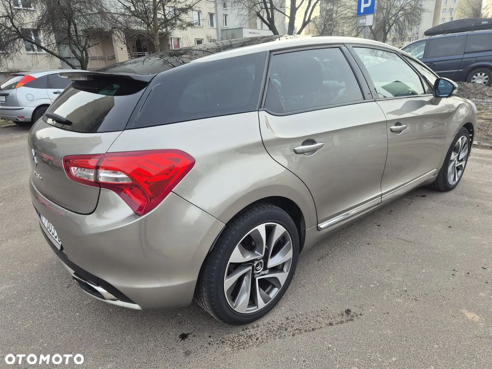 Citroën DS5 1.6 THP SoChic - 8