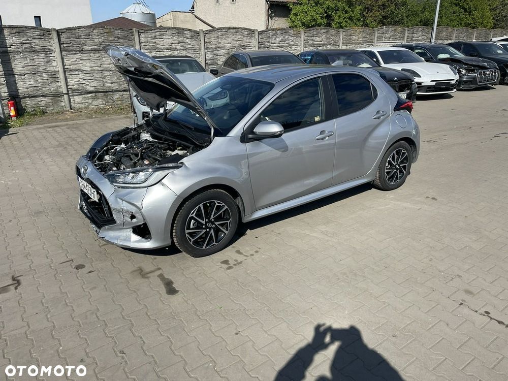Toyota Yaris - 4
