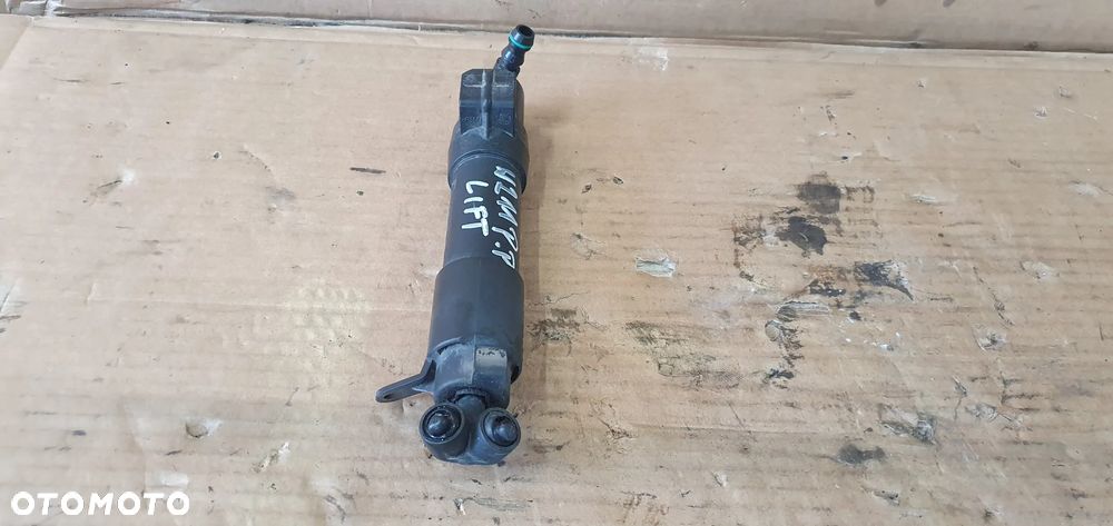 Spryskiwacz lampy Xenon prawy przód Mercedes E-Klasa W211 A2118601647 - 1