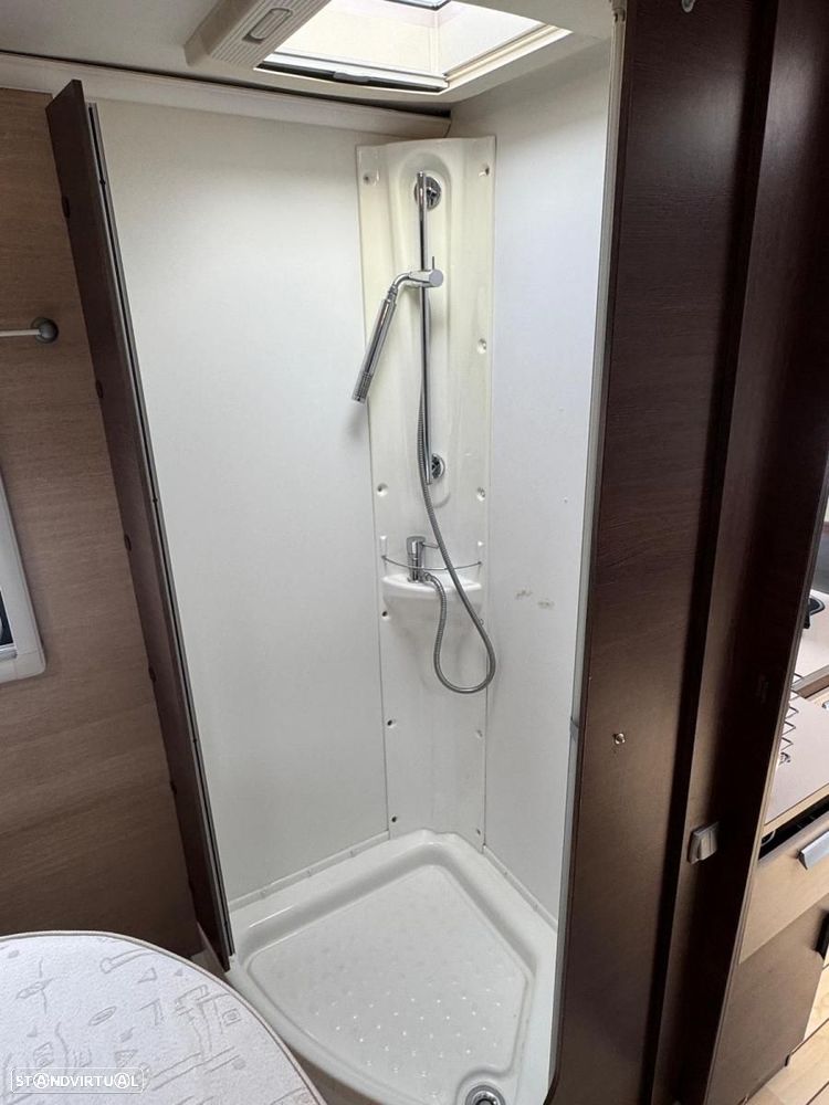 Bavaria T 74 Arctic c.central e basculante - 22