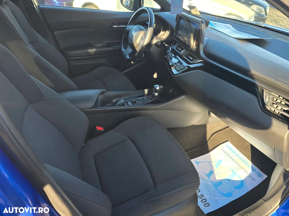 Toyota C-HR Style Selection - 13