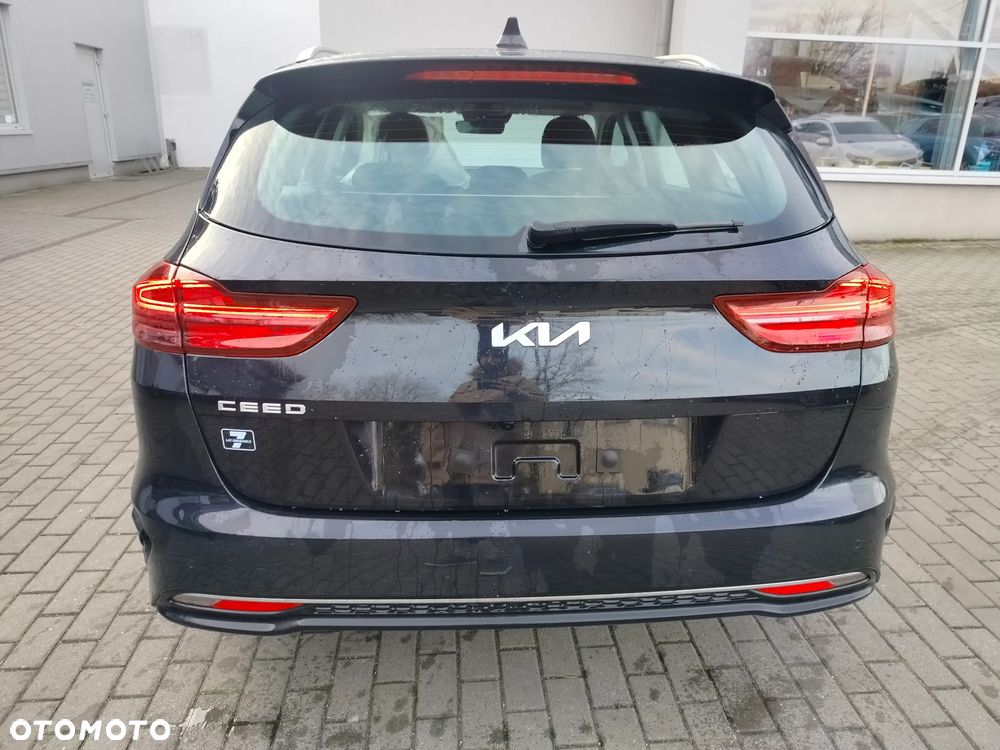 Kia Ceed 1.5 T-GDI M - 9