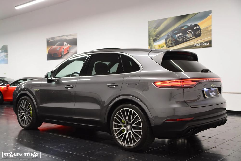 Porsche Cayenne E-Hybrid - 8