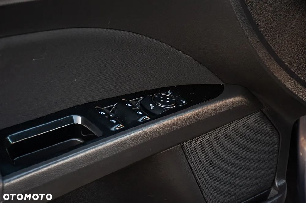 Ford Mondeo 2.0 TDCi Titanium - 37