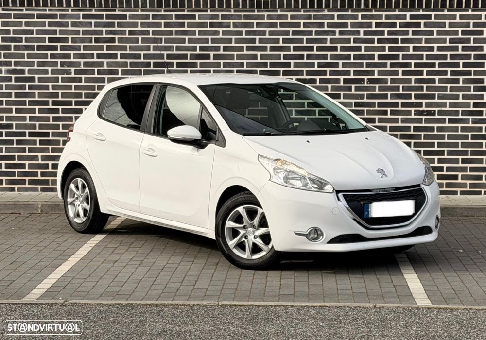 Peugeot 208 1.4 HDi Active - 1