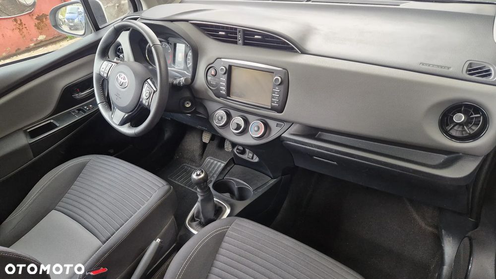 Toyota Yaris 1.0 VVT-i - 2