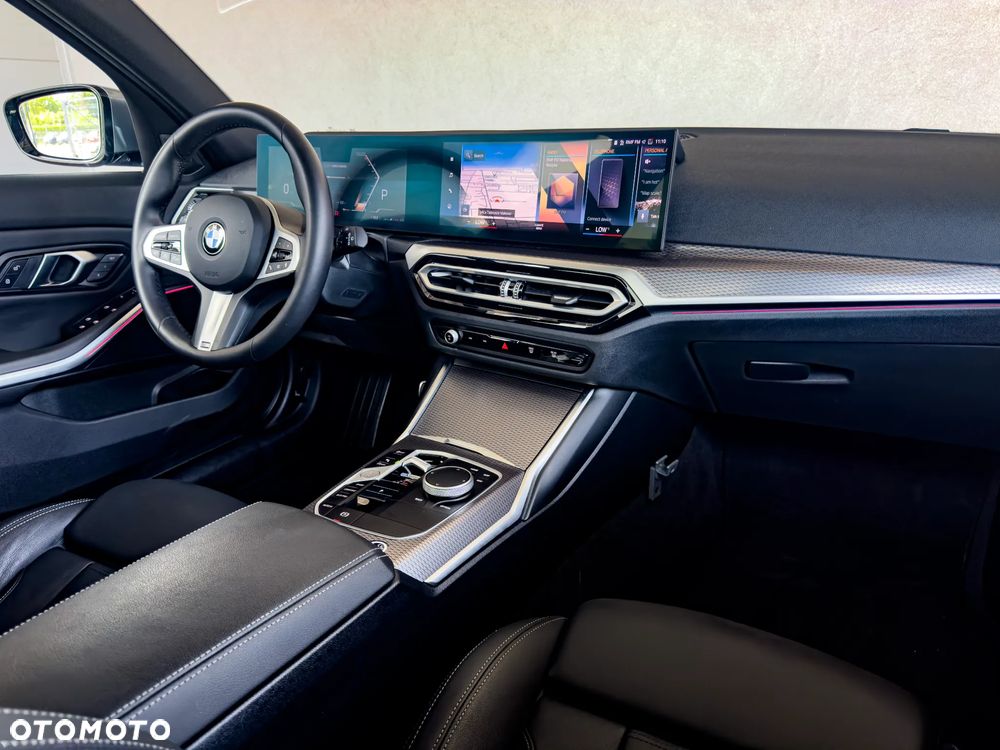 BMW Seria 3 318i Touring M Sport - 29