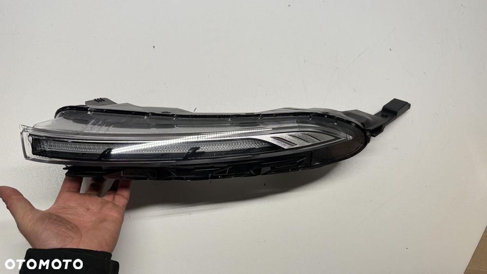 LAMPA LEWA PRZEDNIA GÓRNA HYUNDAI BAYON NOWA OEM  92207Q0500 - 5