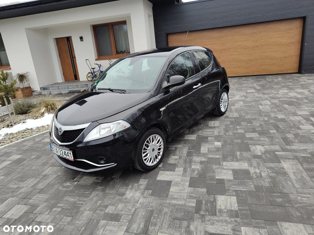 Lancia Ypsilon Y 1.2 8v Gold - 8