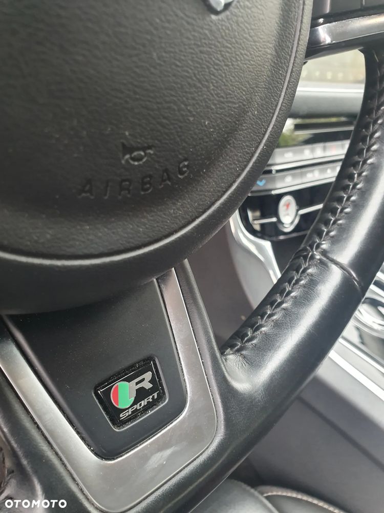 Jaguar XF 20d R-Sport - 12