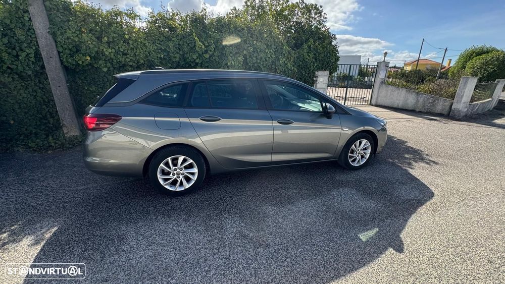 Opel Astra Sports Tourer 1.5 D Design & Tech S/S - 4