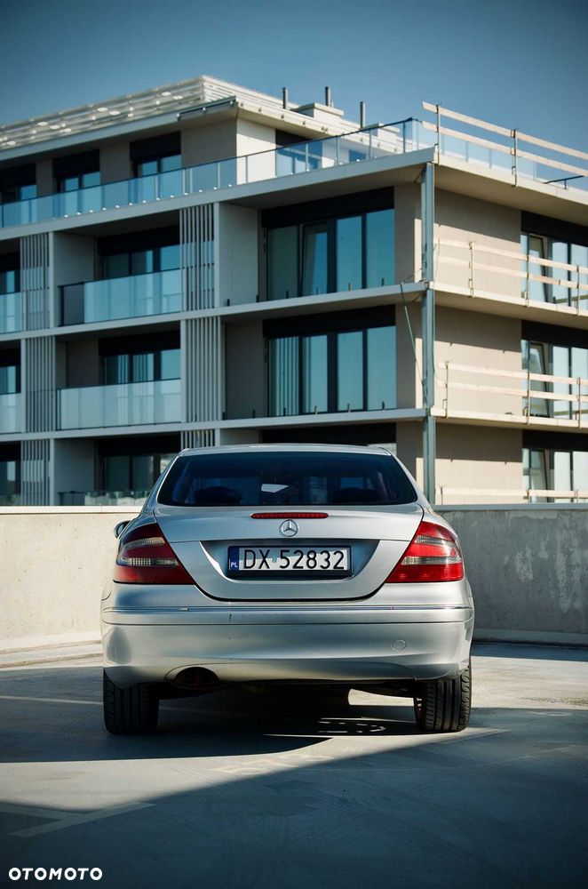 Mercedes-Benz CLK - 6